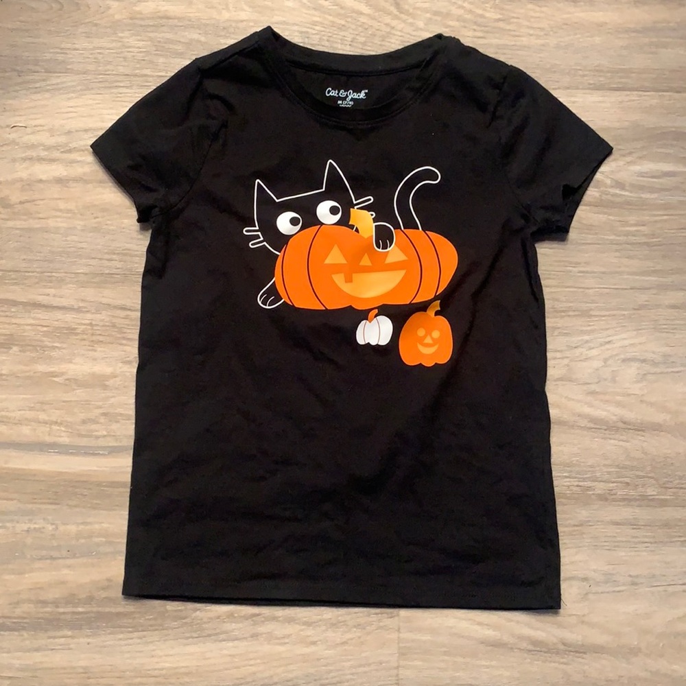 Halloween shirt  🎃 🐈‍⬛